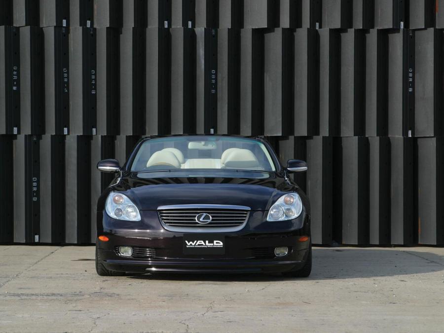  Lexus SC430 by Wald 2005 года  (фото 8 из 10)